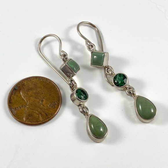 Handmade Kingman Turquoise & Green Quartz Earrings - Picture 3 of 3